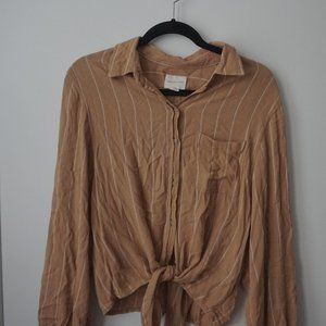 American Eagle Yellow Top w/ White Line Pattern